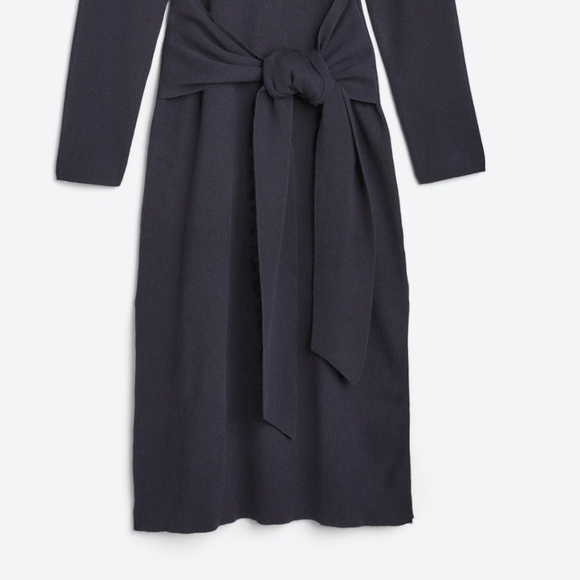 Modern Citizen Navy Blue Drop Waist Tie Long Sleeve Midi Dress - Picture 4 of 6